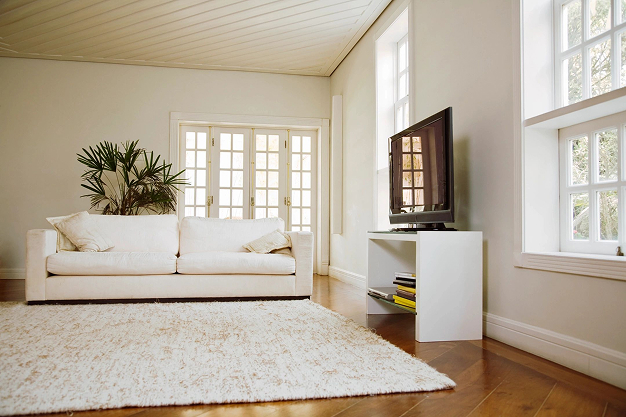Cleaning Wool Rugs Without Damaging the Fibers